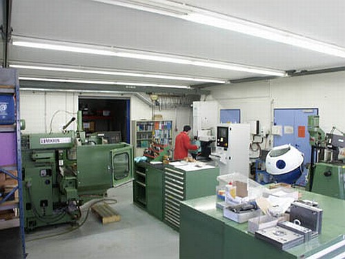 AGD Swiss Plastic AG - Werkzeugbau AGD Swiss Plastic AG - Werkzeugbau