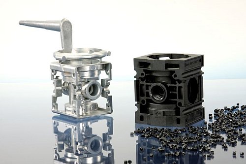 Polyamide von EMS-GRIOVRY - die gewichtsarme und kosteng�nstige Alternative zu Metallen