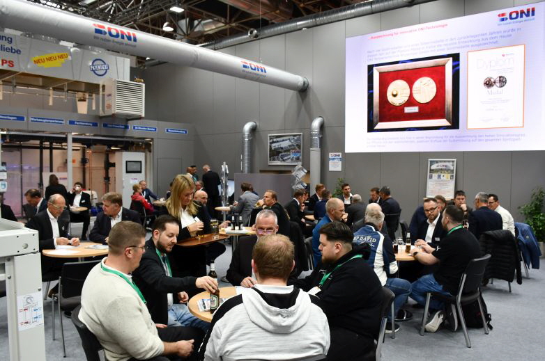 Oni - Großes Interesse an Beratung Oni - Großes Interesse an Beratung