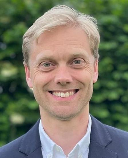 Biesterfeld_Joe_Read