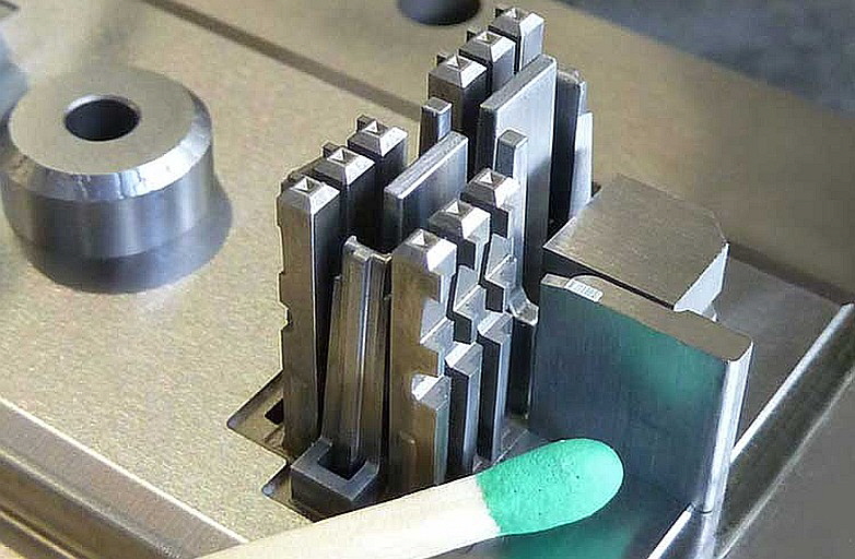 Huber Kunststoff - Formenbau Huber Kunststoff - Formenbau